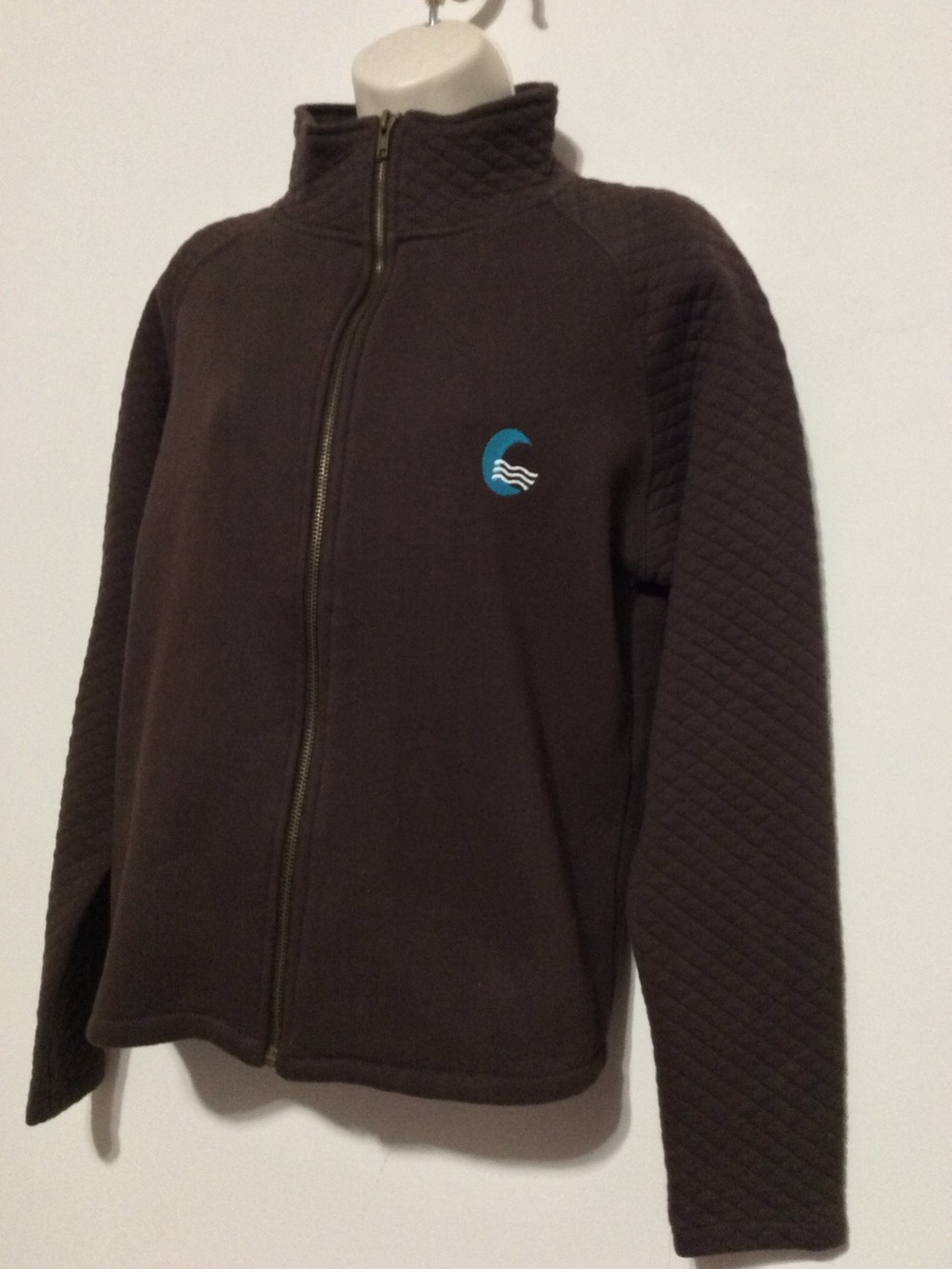 Top threads fleece jacket chocolate brown. Long sleeve. Full zip.